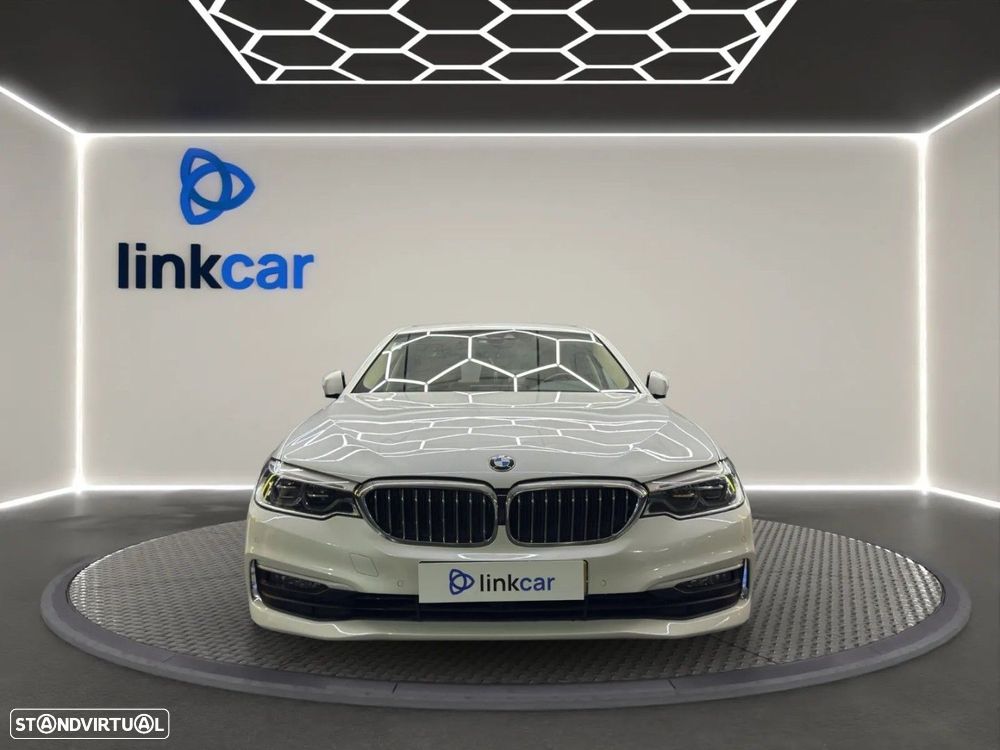 BMW 520 d Line Luxury Auto - 3