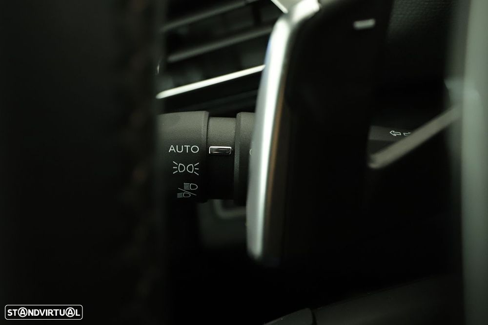 Peugeot 3008 1.2 PureTech GT EAT8 - 17