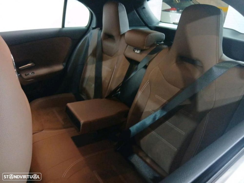 Mercedes-Benz A 200 Standard - 3