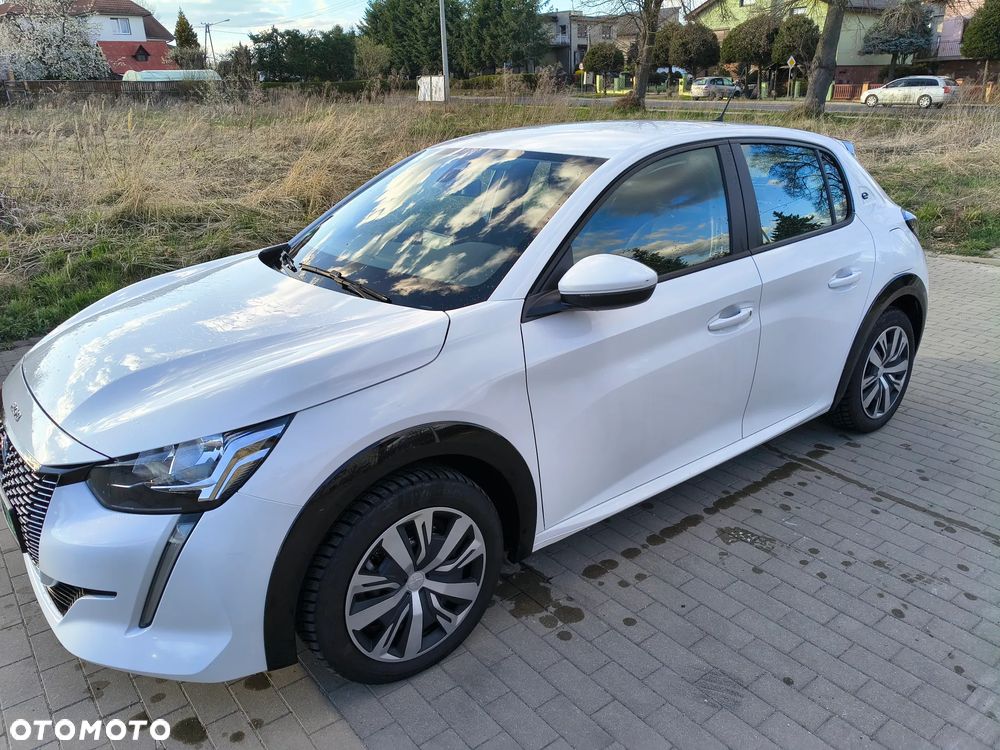 Peugeot 208 Allure - 4