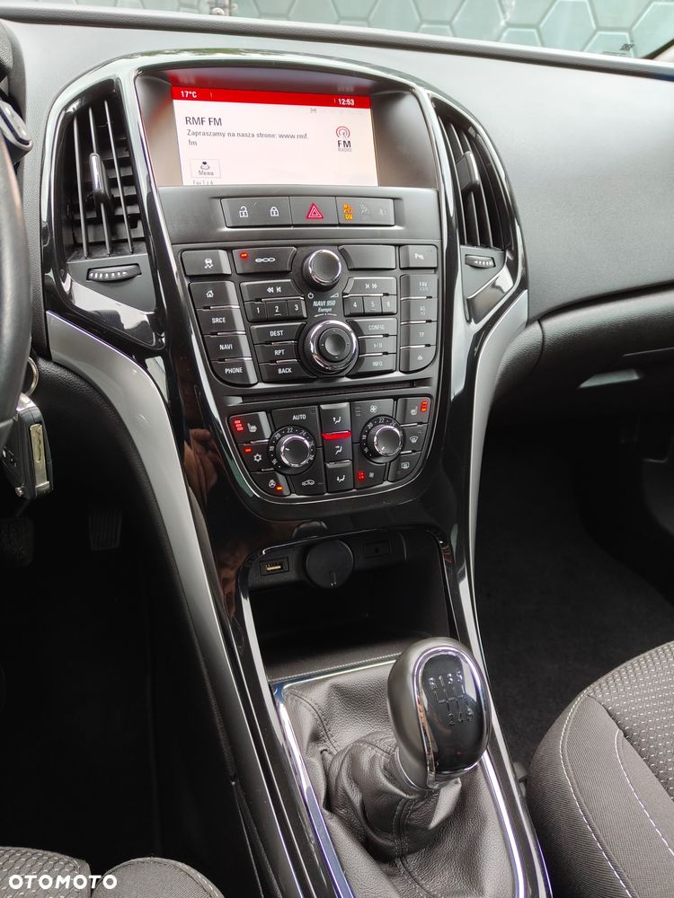 Opel Astra 1.4 Turbo Exklusiv - 14
