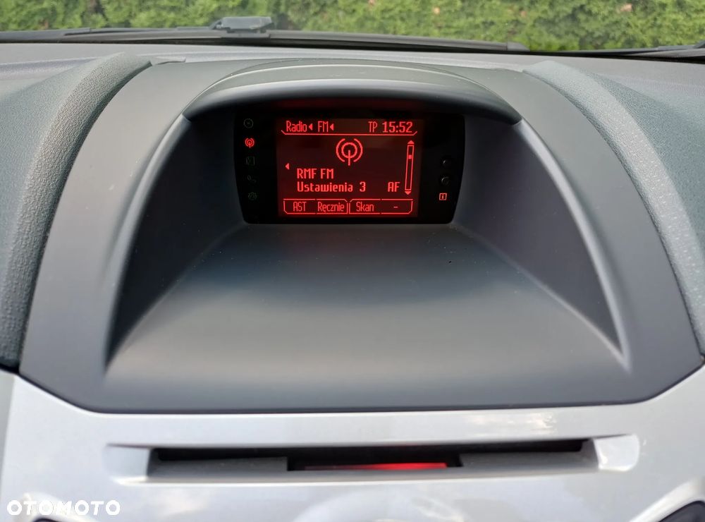 Ford Fiesta 1.4 Titanium - 23