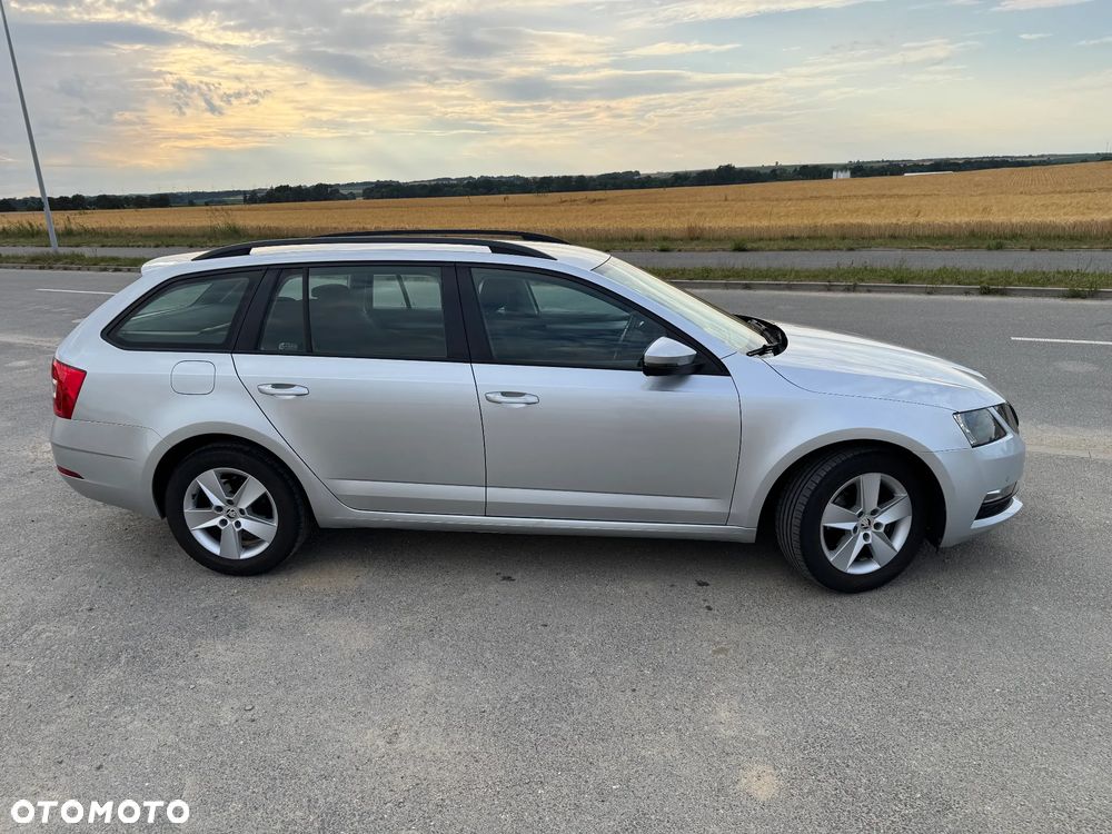 Skoda Octavia 1.6 TDI Ambition - 6