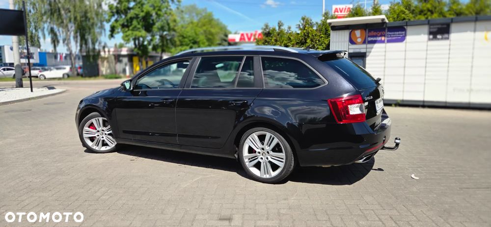 Skoda Octavia 2.0 TDI DSG RS - 11