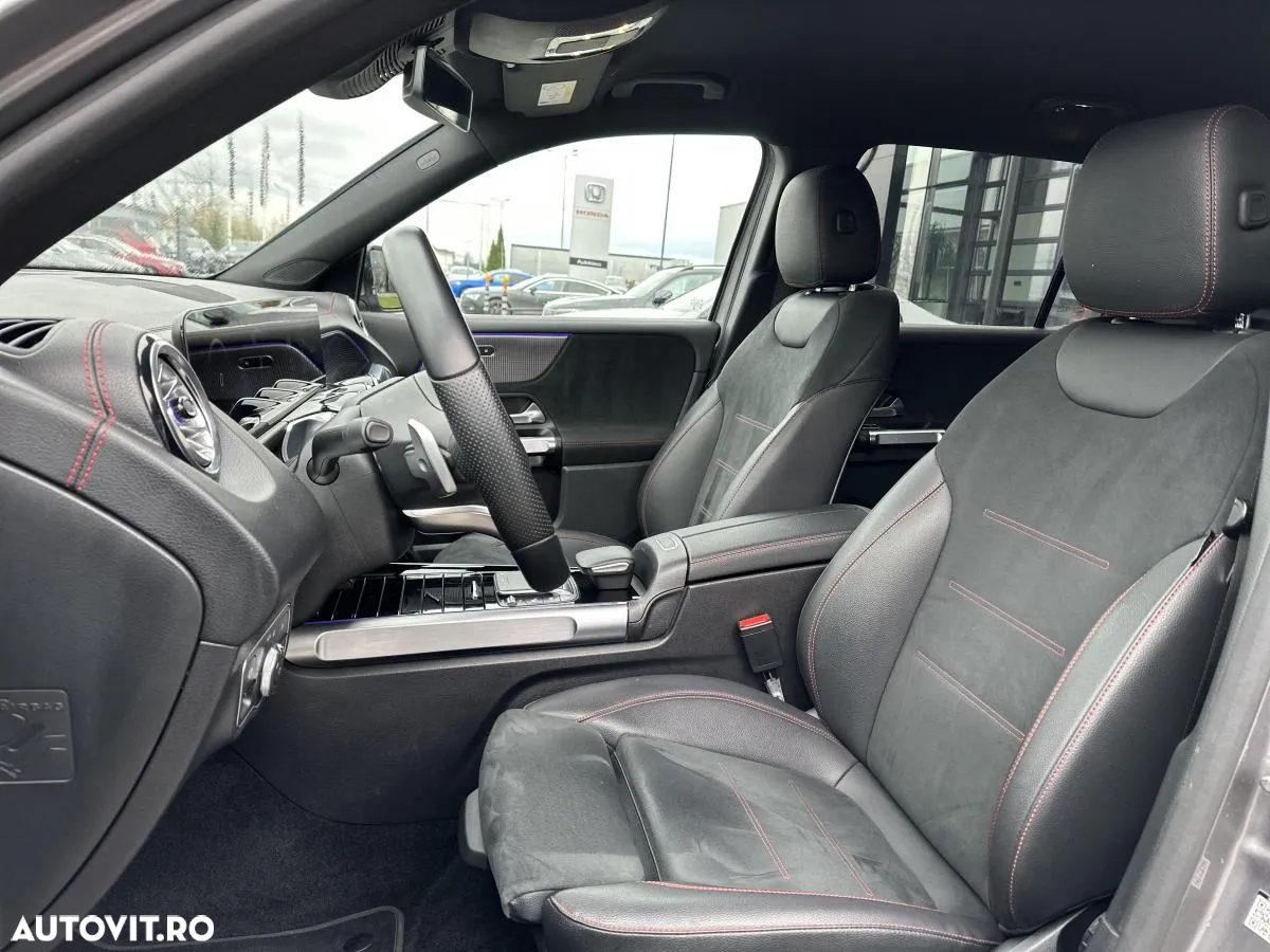 Mercedes-Benz EQB 300 4Matic AMG Line - 14
