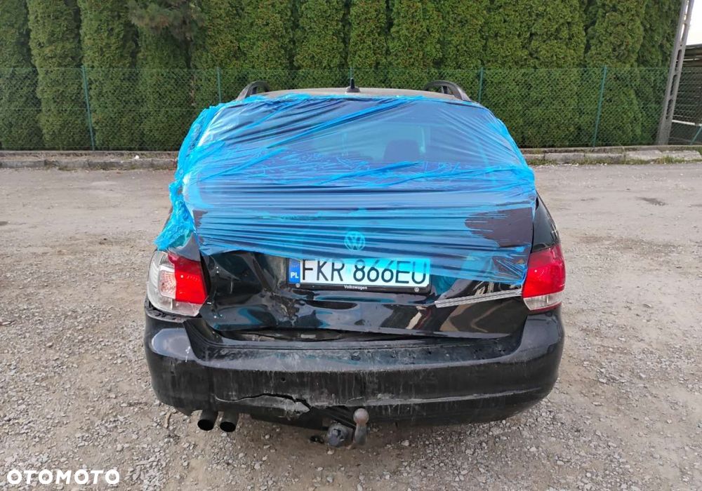 Volkswagen Golf - 22