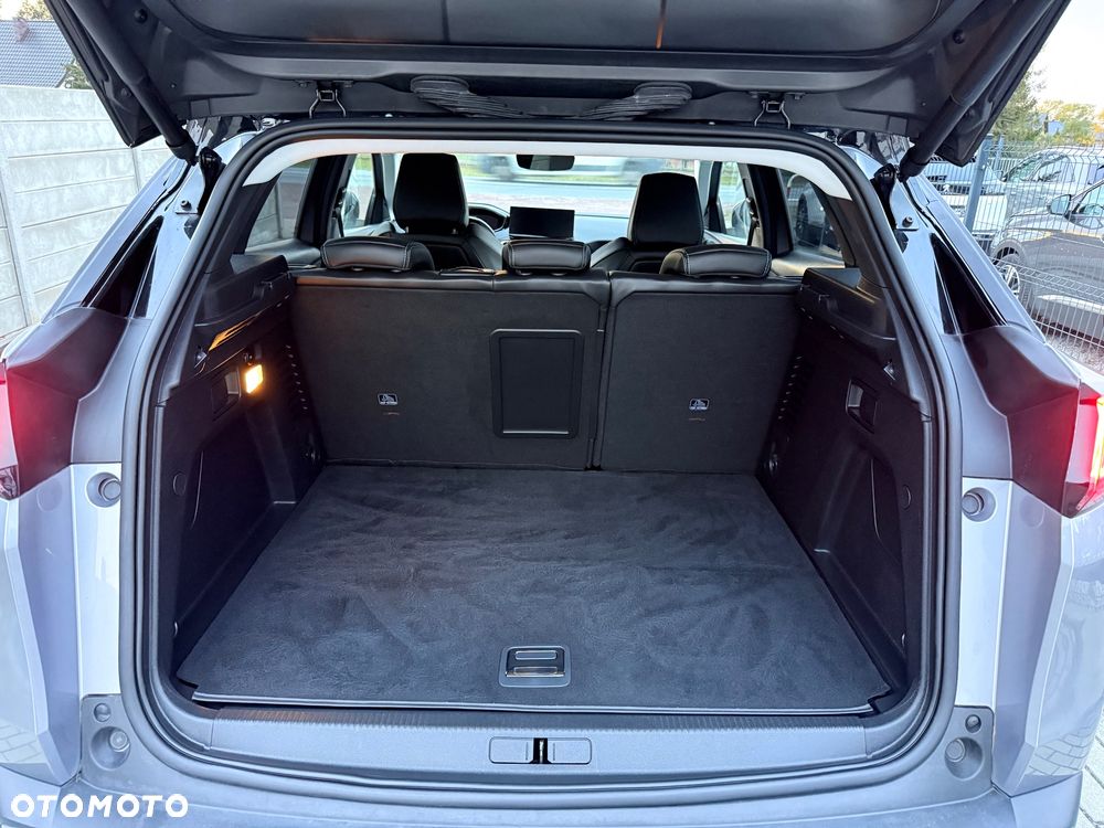 Peugeot 3008 1.6 PureTech Hybrid4 PHEV Allure Pack S&S EAT8 - 17