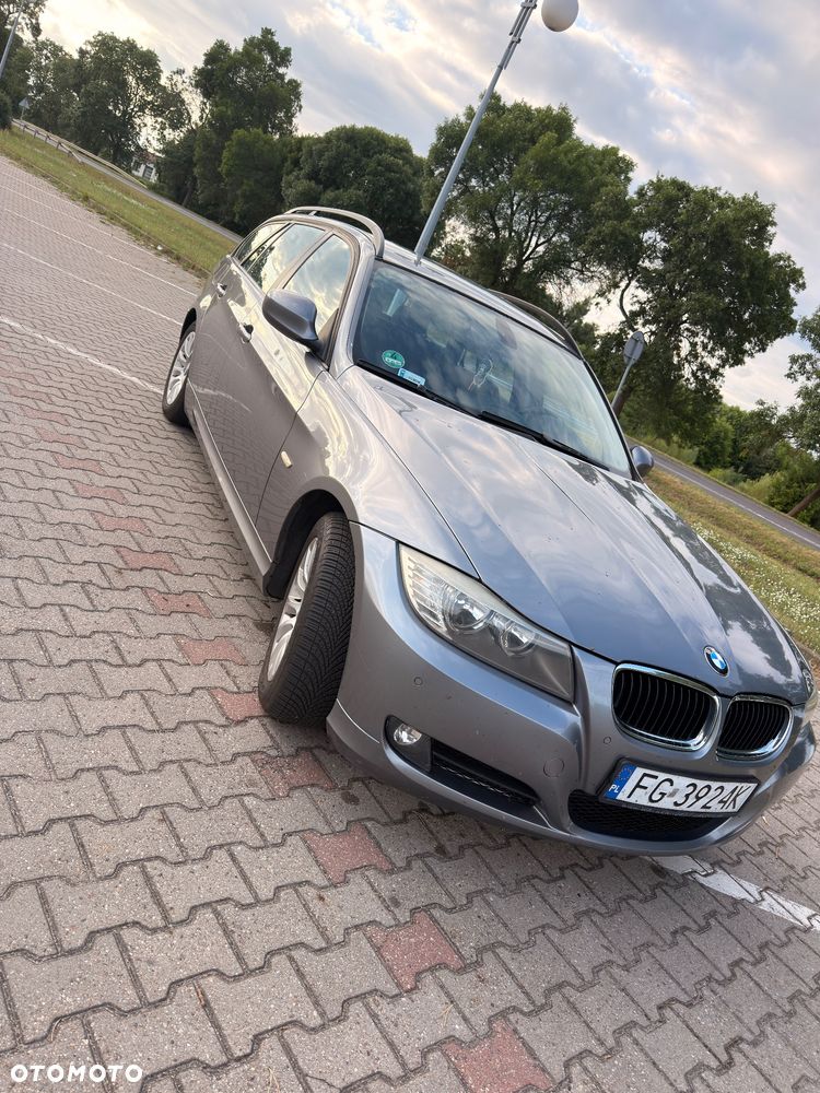 BMW Seria 3 320d - 12
