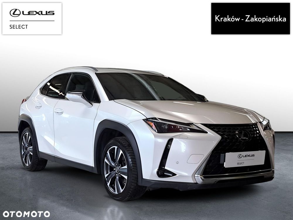 Lexus UX - 4