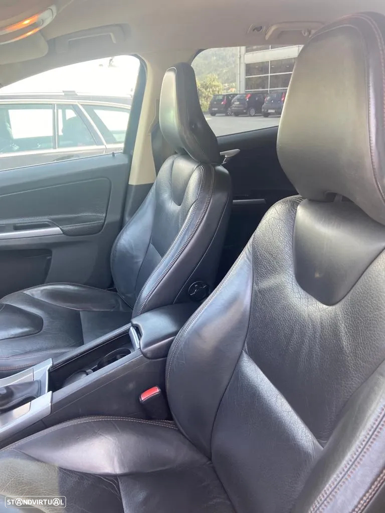 Volvo XC 60 D5 Summum - 2