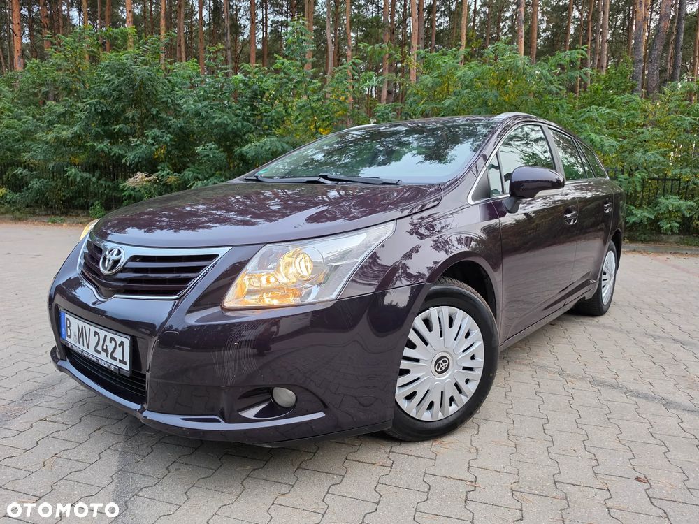 Toyota Avensis - 1