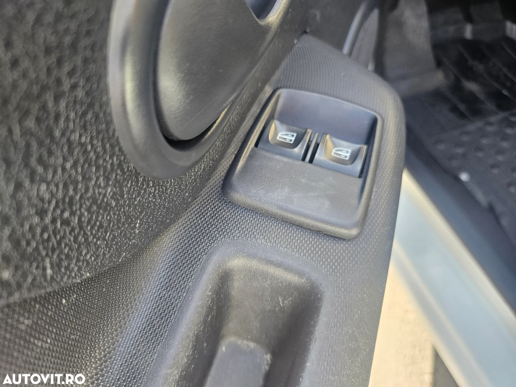 Dacia Logan 1.0 SCe Laureate - 7