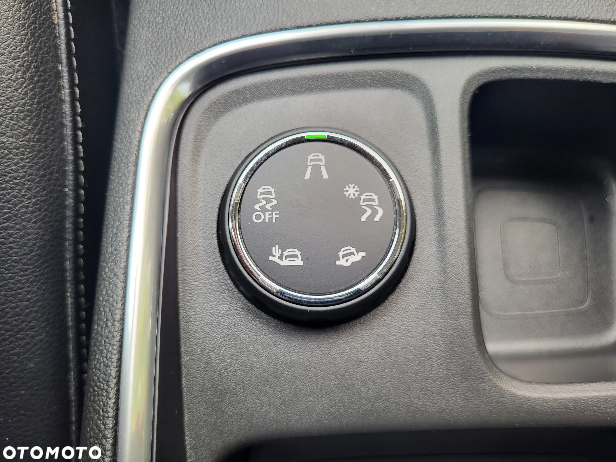 Opel Grandland X 1.6 D Start/Stop Dynamic - 25