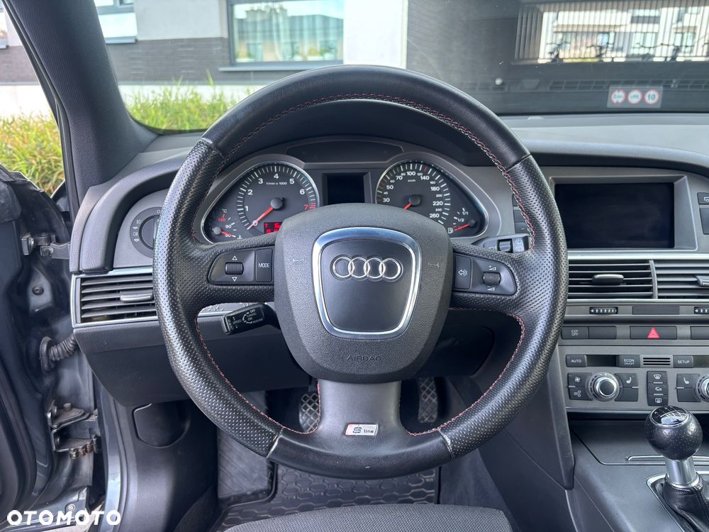 Audi A6 Avant 2.4 - 26