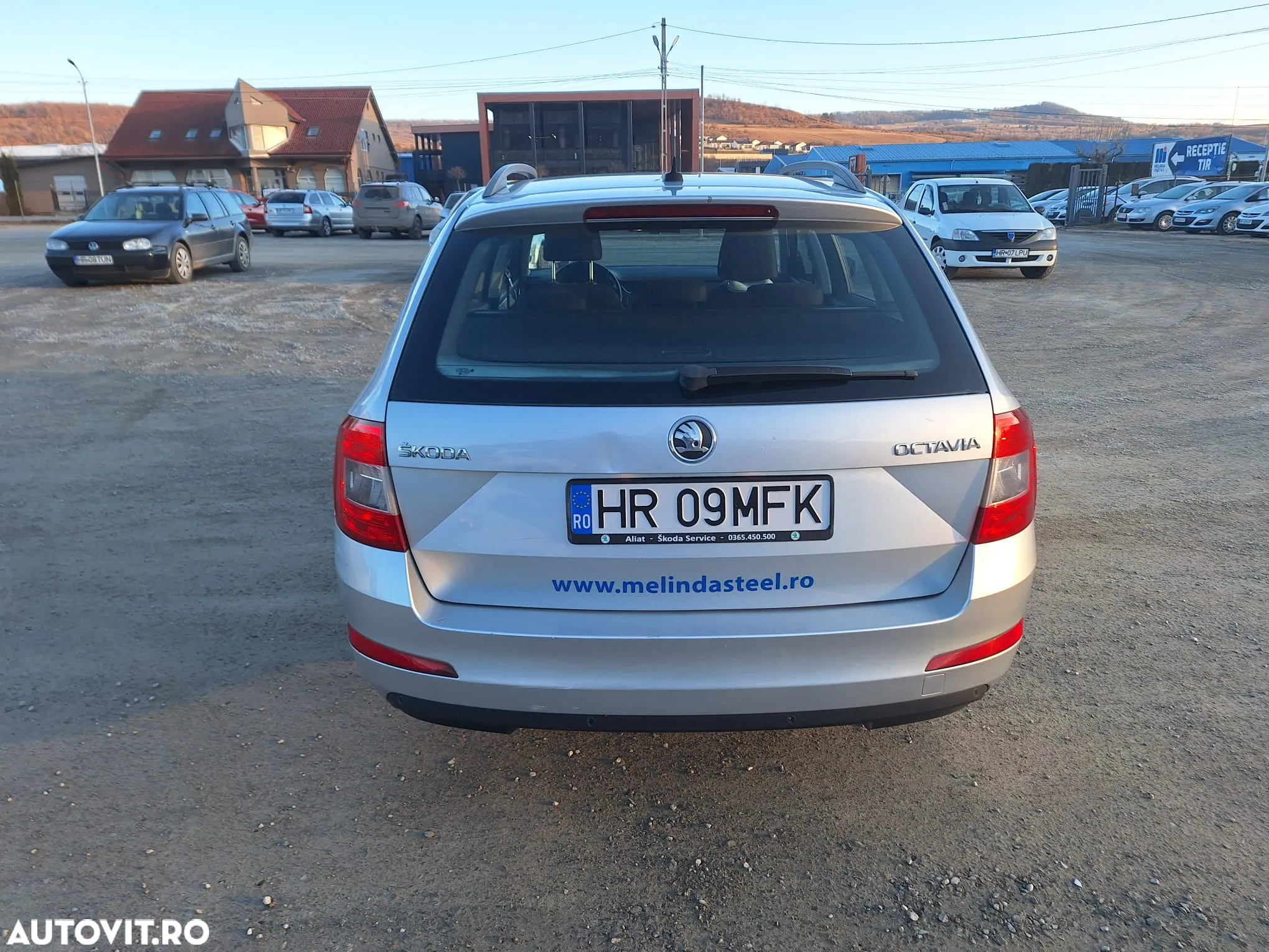 Skoda Octavia 1.6 TDI Business DSG - 5