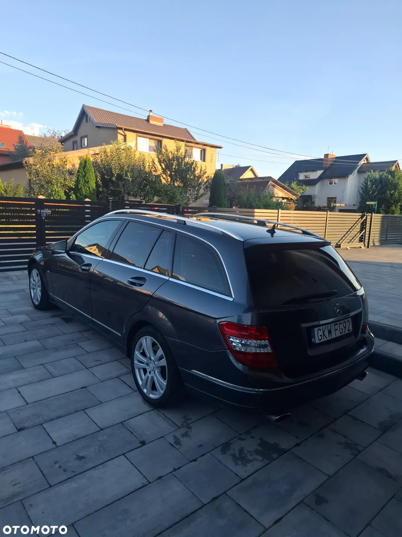 Mercedes-Benz Klasa C 320 T CDI 7G-TRONIC Elegance - 3
