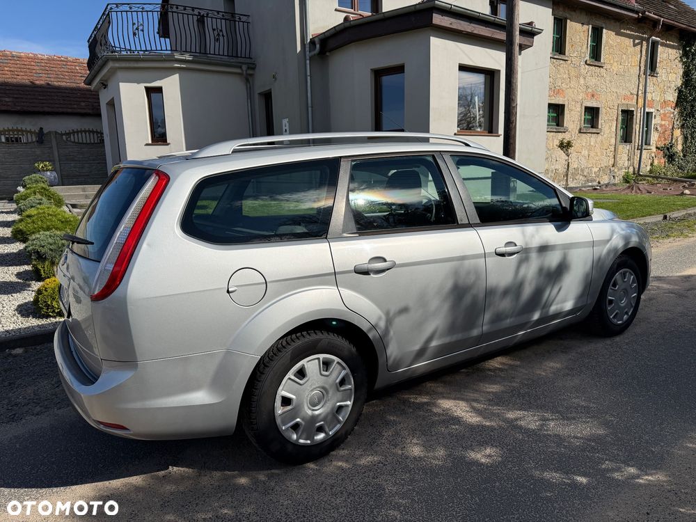 Ford Focus 1.6 16V Style - 6