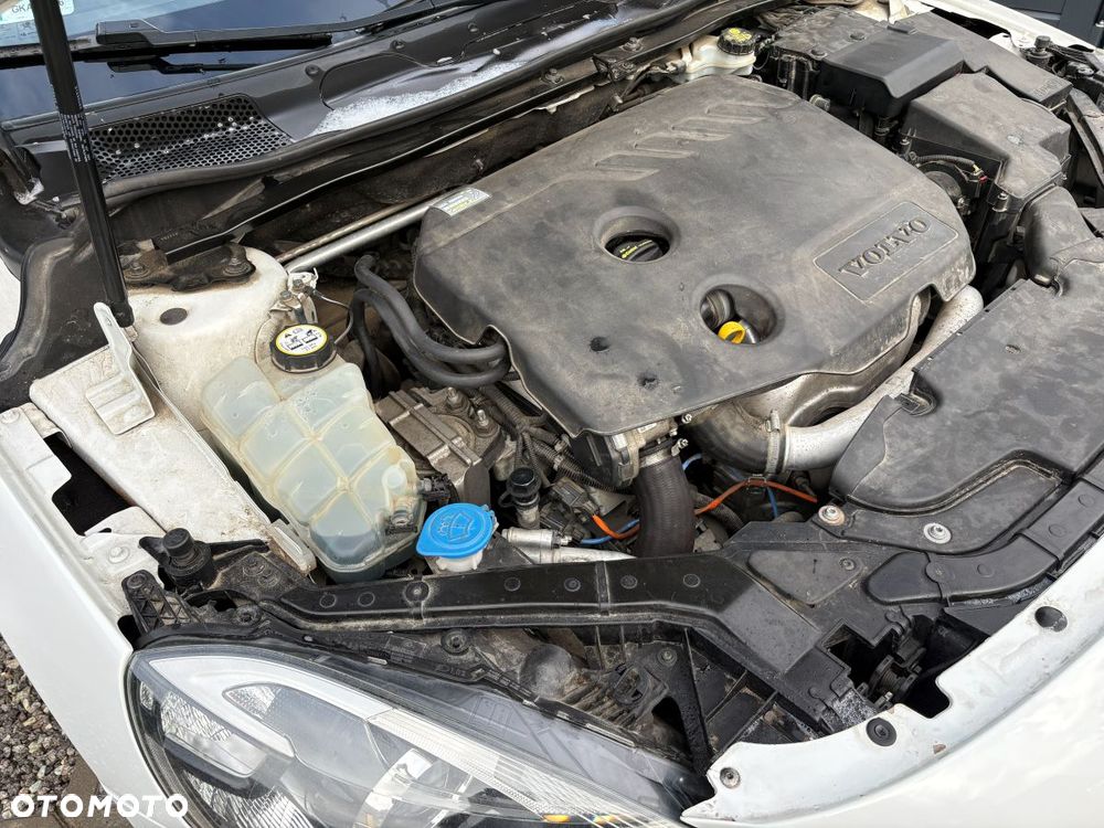Volvo V40 - 17
