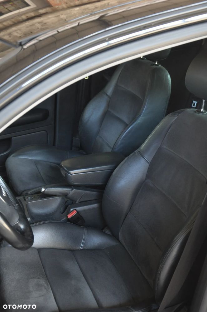 Audi A4 Limousine 1.8 T quattro - 15