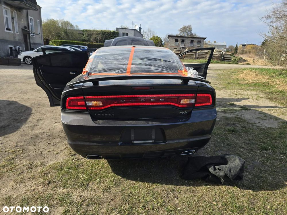 Dodge Charger - 4