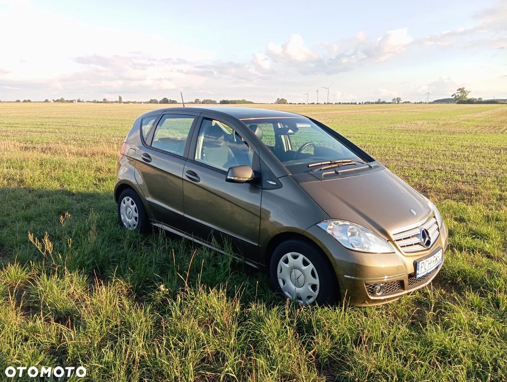 Mercedes-Benz Klasa A 150 BlueEFFICIENCY Elegance - 3