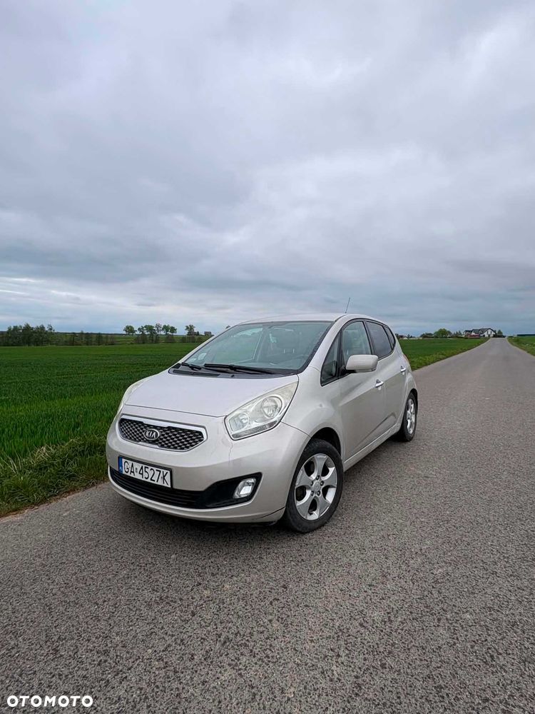 Kia Venga - 6