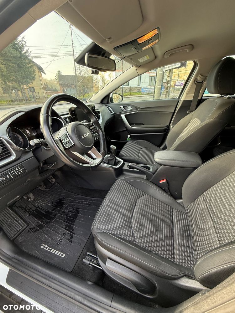 Kia XCeed 1.5 T-GDI M - 30