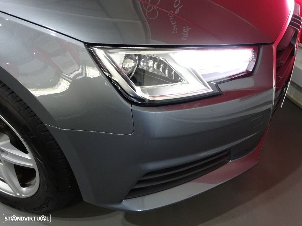 Audi A4 Avant 35 TDI S tronic - 19
