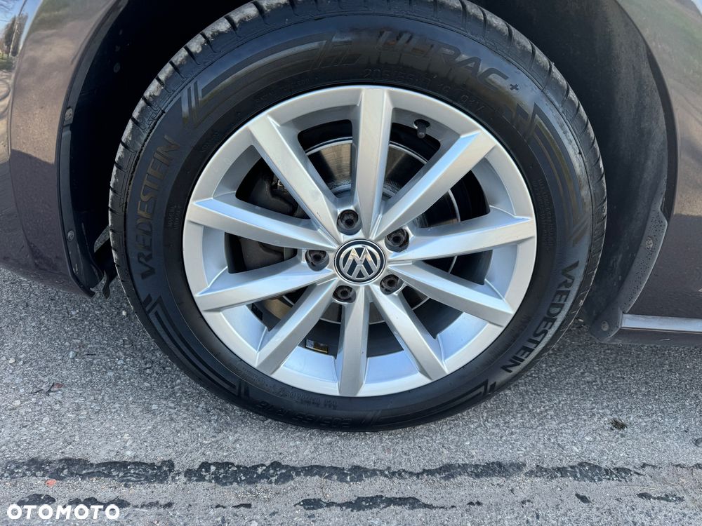 Volkswagen Golf 1.6 TDI BlueMotion Technology Lounge - 11