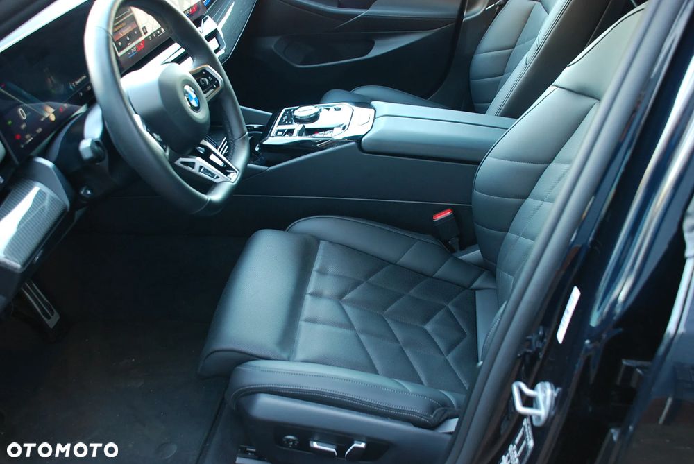 BMW Seria 5 520i mHEV M Sport - 17