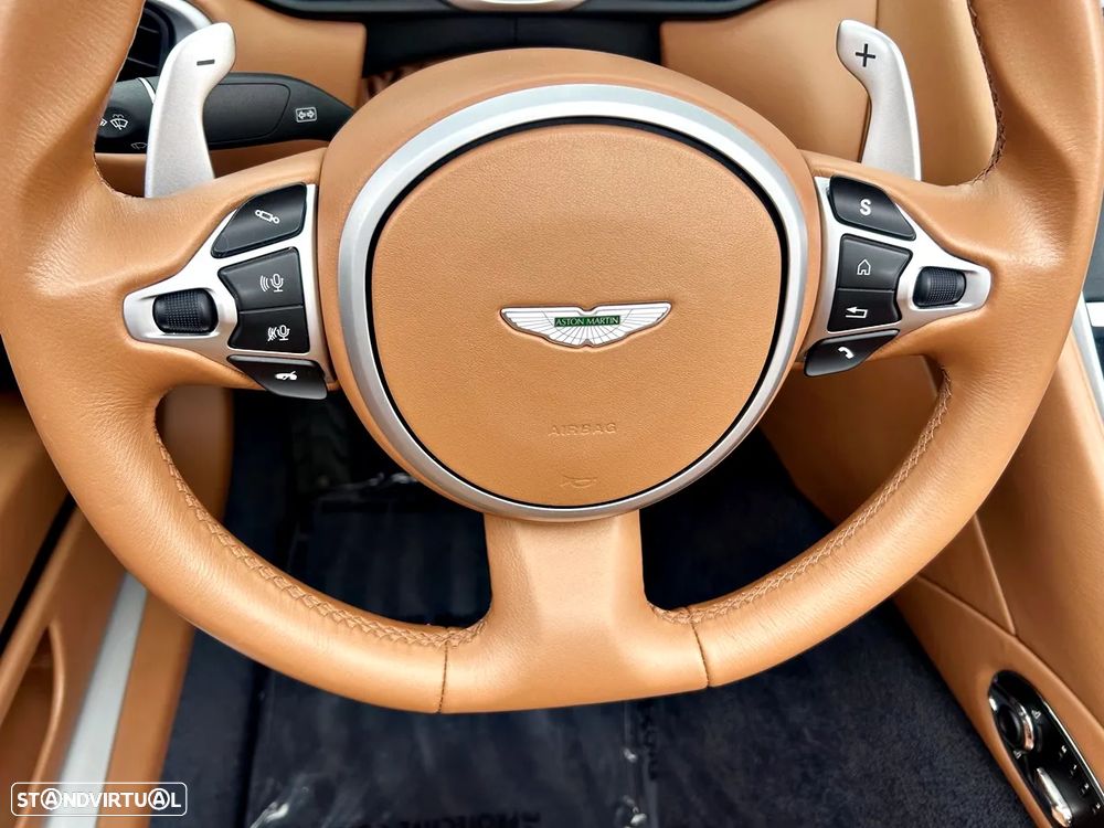Aston Martin DB11 Coupé V8 Auto - 17