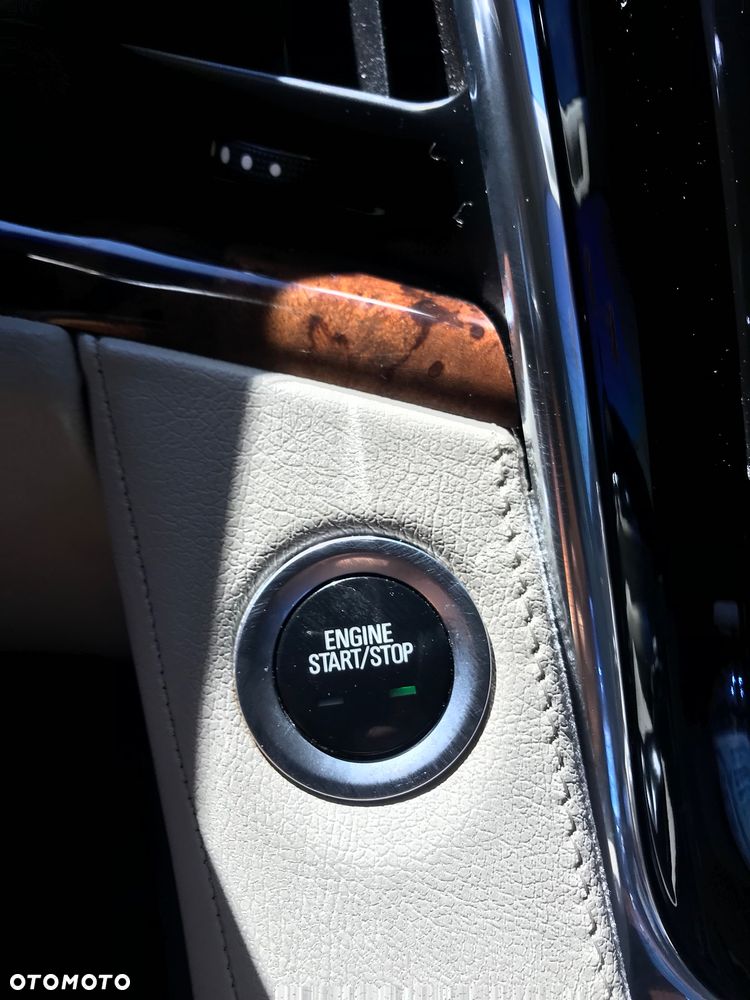 Cadillac Escalade - 10