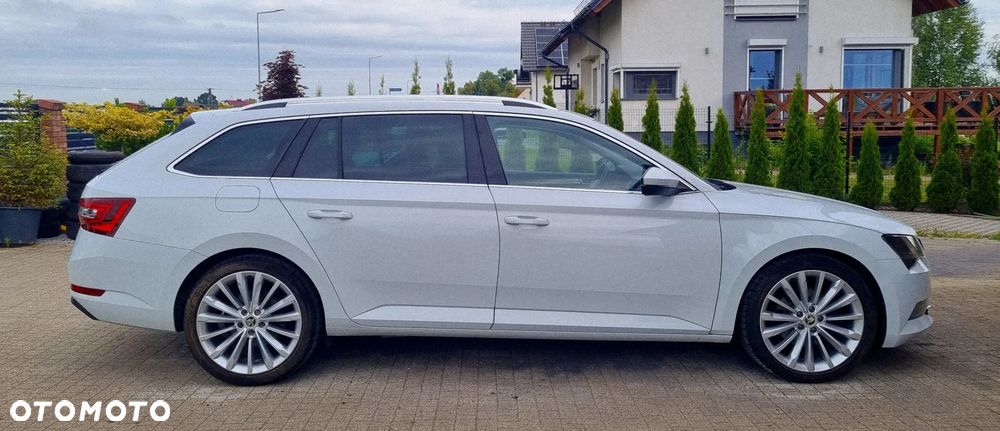 Skoda Superb 2.0 TDI DSG Premium Edition - 4