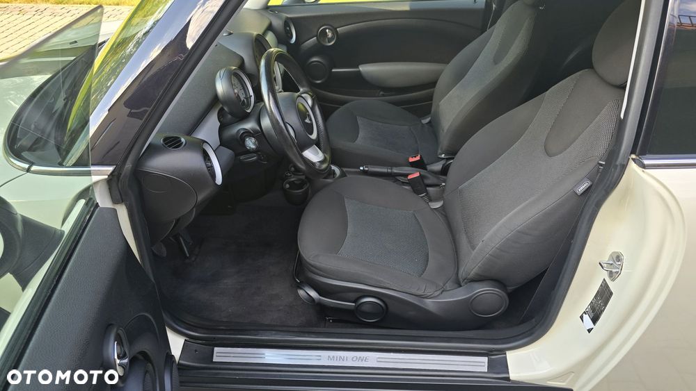 MINI ONE Standard - 12