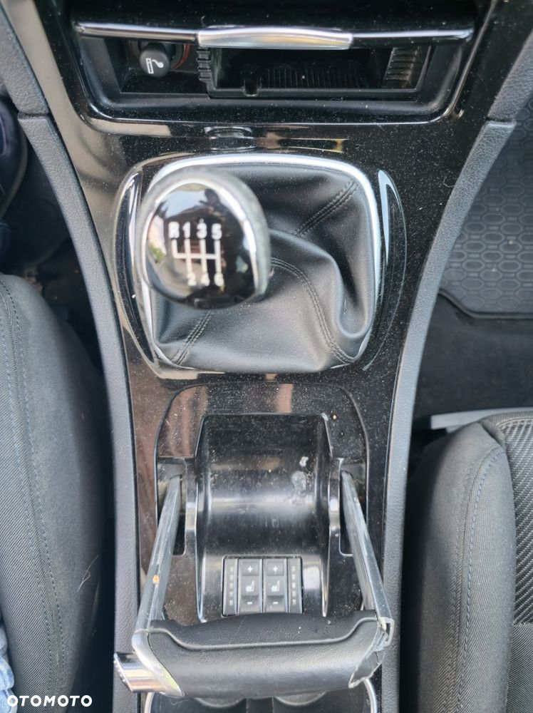 Ford S-Max 2.0 TDCi DPF Titanium - 12