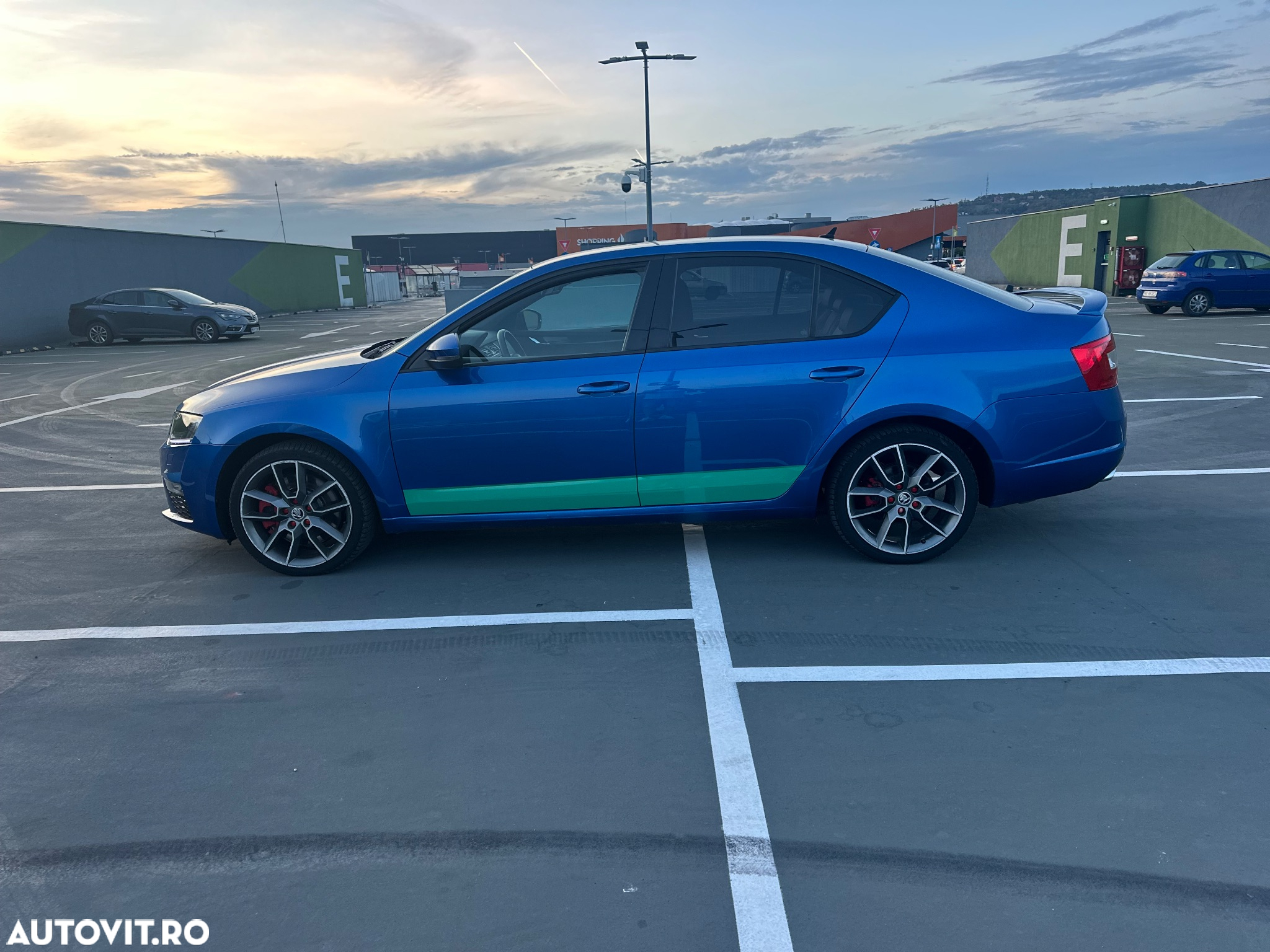 Skoda Octavia 2.0 TDI RS DSG - 27