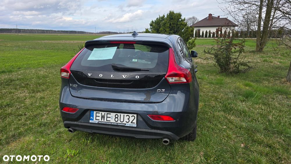 Volvo V40 D3 Drive-E Momentum - 6