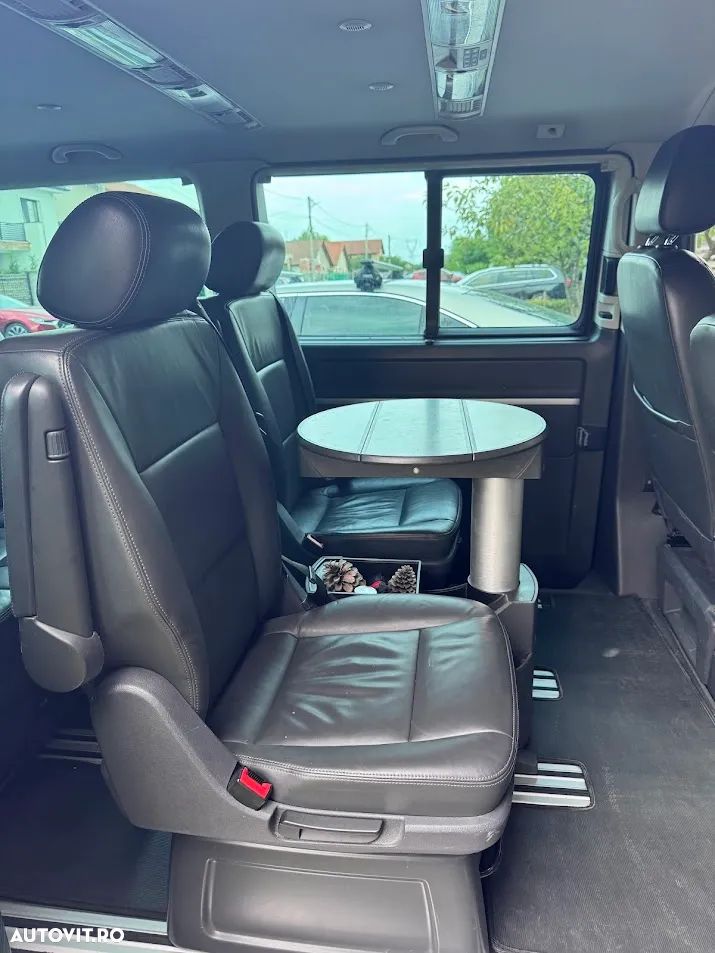 Volkswagen Multivan - 7