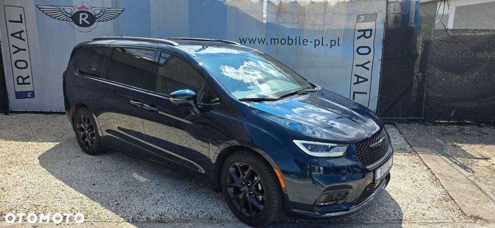 Chrysler Pacifica - 8