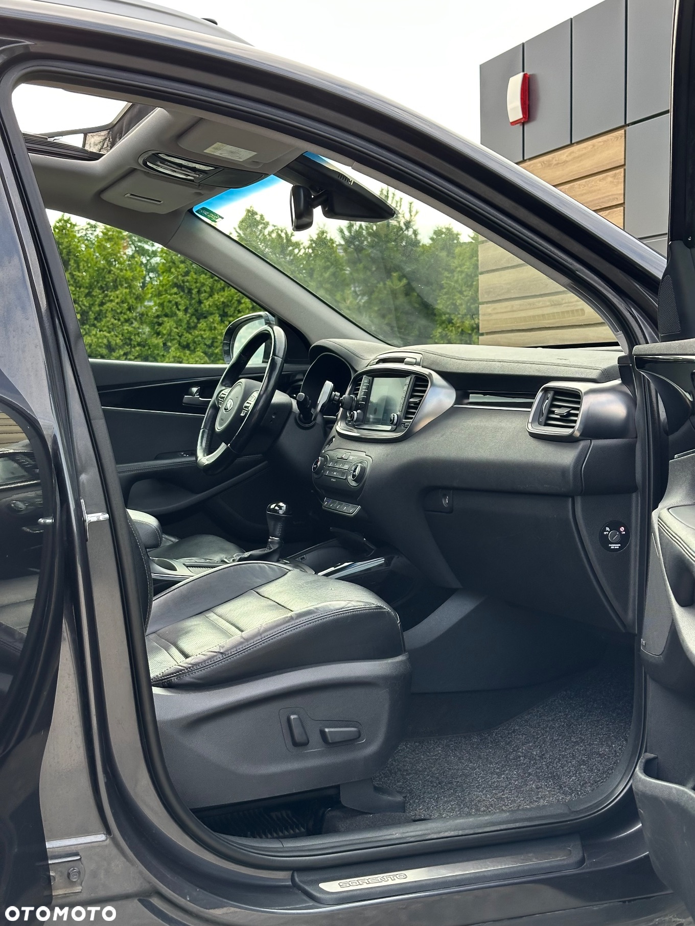 Kia Sorento - 11