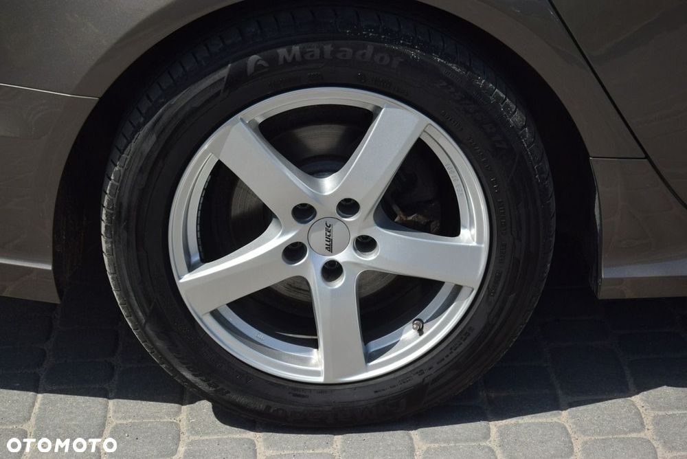 Audi A6 Avant 2.0 TDI quattro S tronic - 13