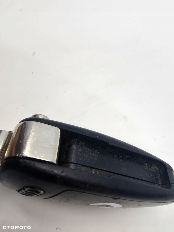 KLUCZYK PILOT SCYZORYK AUDI A3 8P 8P0837220D *2* - 3