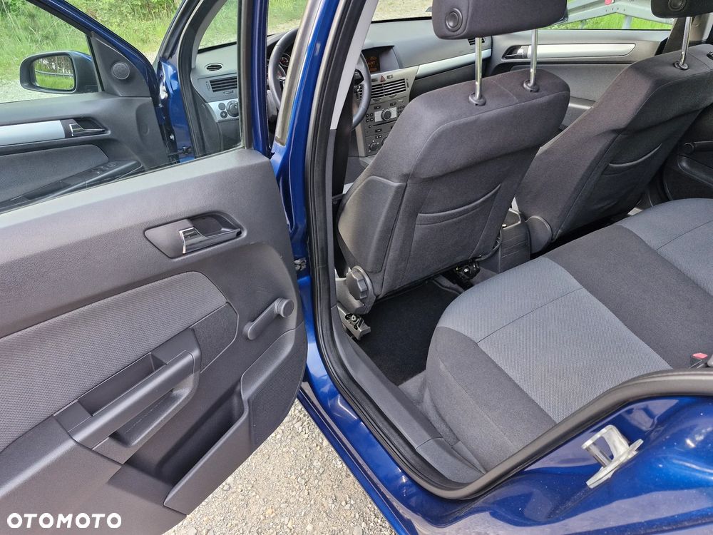 Opel Astra 1.4 Easytronic - 19