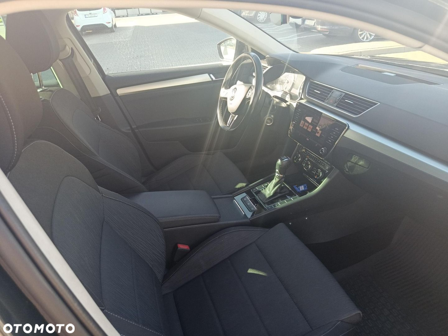Skoda Superb 2.0 TDI Ambition DSG - 9