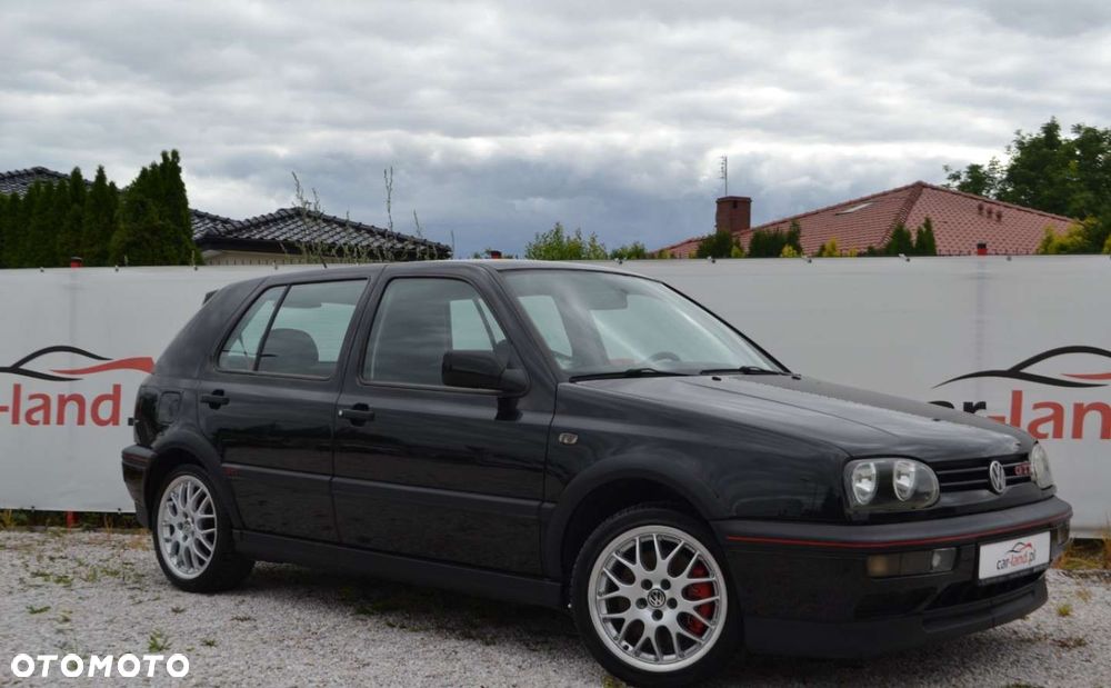 Volkswagen Golf - 3