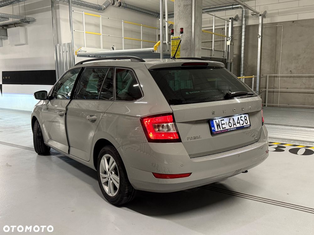 Skoda Fabia 1.0 TSI Ambition Plus - 8