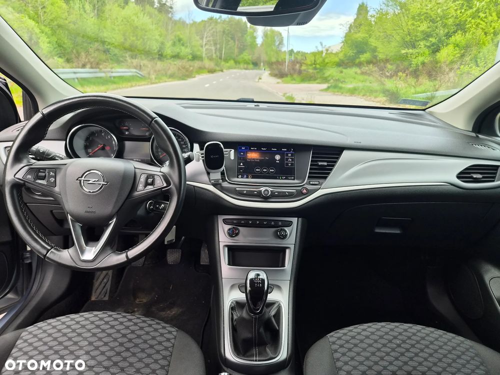 Opel Astra 1.2 T Edition S&S - 4