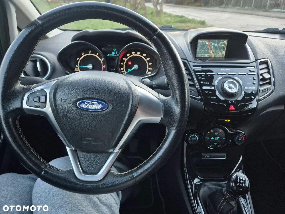 Ford Fiesta 1.0 EcoBoost Silver X Plus 2 (Titan.) ASS EU6 - 26