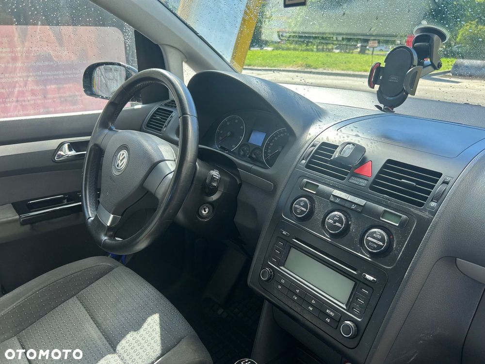 Volkswagen Touran 1.9 TDI Highline - 24