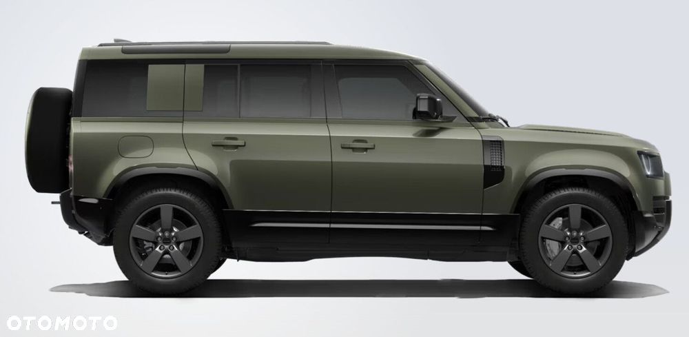 Land Rover Defender - 2